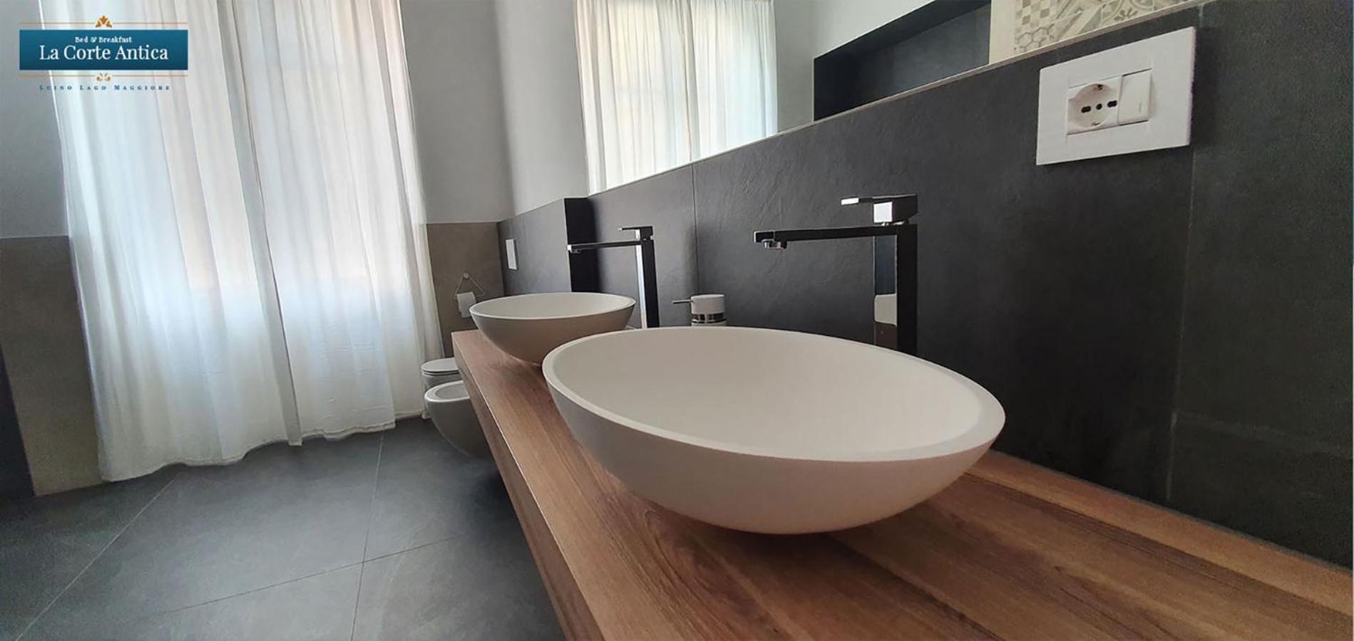 B&B La Corte Antica - Luino Lago Maggiore Luaran gambar